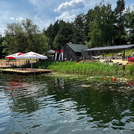 Namelis Ant Vilnojos Ezero Kranto Pension Suderwa Buitenkant foto
